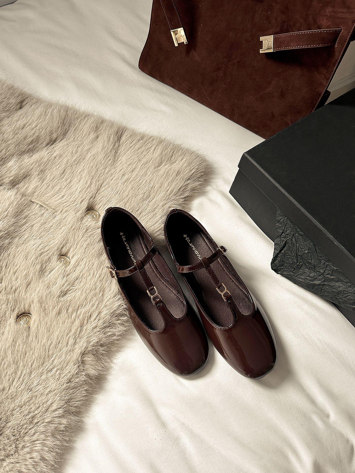 

Найди второй волосок! Модные универсальные новые маленькие туфли-лодочки Мэри Джейн на плоской подошве с ремешком в виде буквы T и ретро круглым носком, женские туфли на осень 40 бордовый