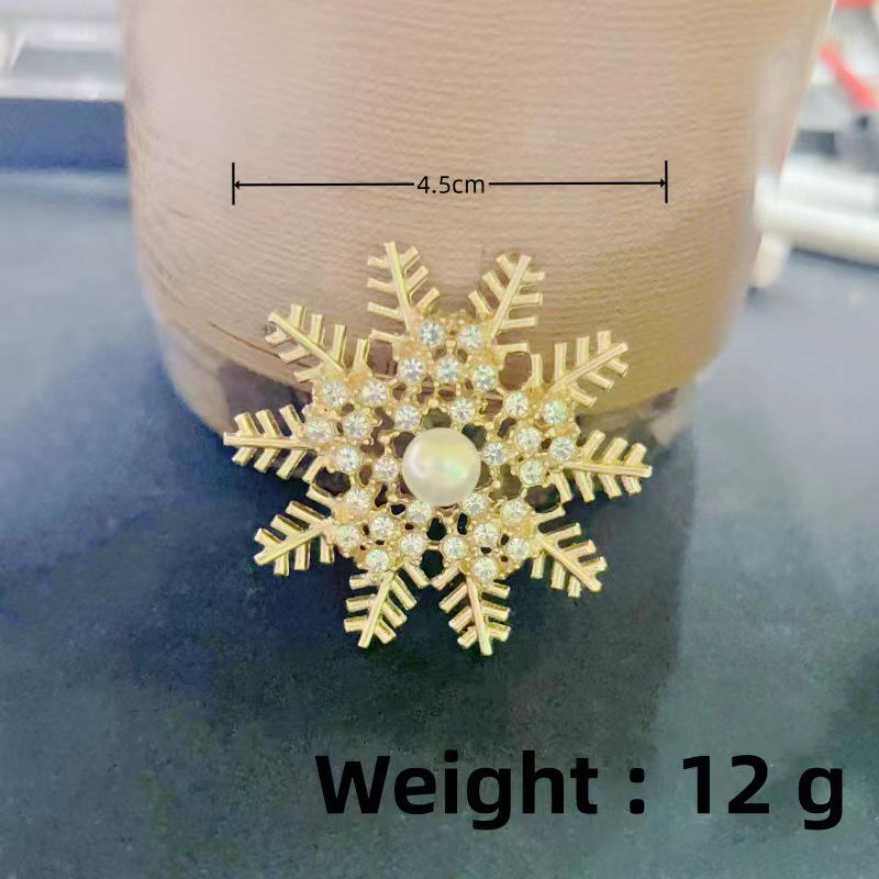 European & American Rhinestone Retro Gypsophila Eight-Pointed Star Brooch for Sweaters & Scarves