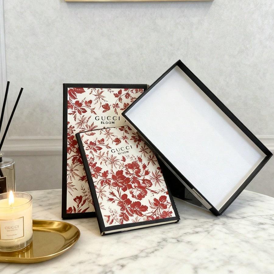 Hochwertiges schwarzes Notizbuch zum Notizenmachen, geeignet für Studium, Arbeit und Schule, ein Geschenk für Notizbuch-Enthusiasten.