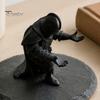 Stylish Desktop Pen Display 3D Printed Knight Holder, Medieval Armor Pencil Stand Figurine Organizer, Creative Ornament for Office Study Gaming Table