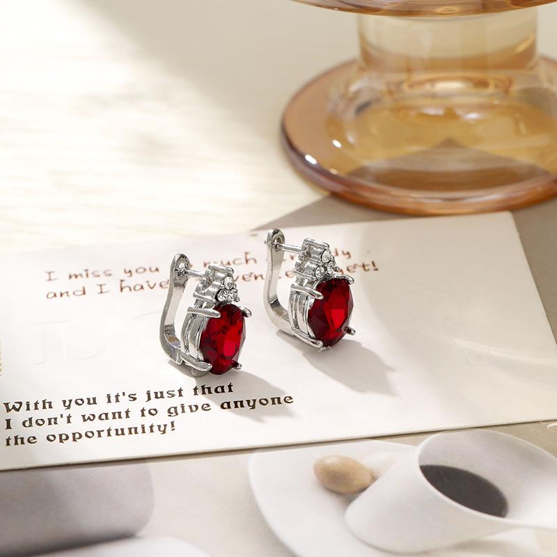 Light Luxury High-end Inlaid Egg-shaped Zircon Temperament Earrings Niche Design Women's Ear Buckle Ear Jewelry