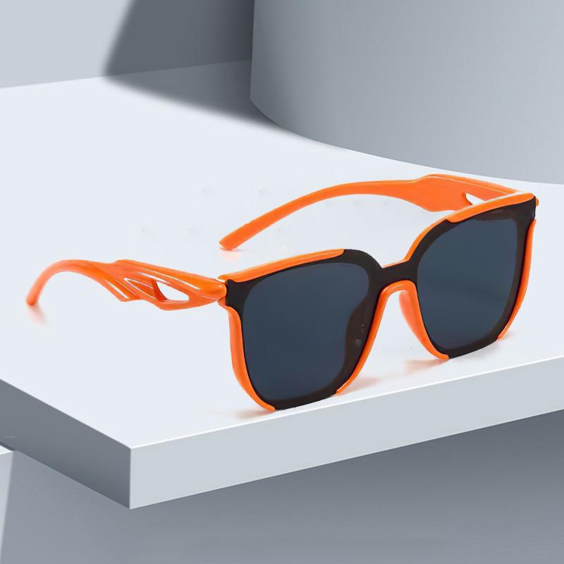 Sunglasses for Women Lightweight Design Trendy Styley Square Shape Sunglasses Unique Wavy Leg Design Gradient Frame Versatile Women Eyeglasses