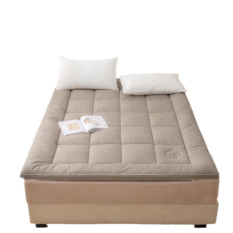 Washable Thickened Cotton Mattress Protector for Dorms and Home.