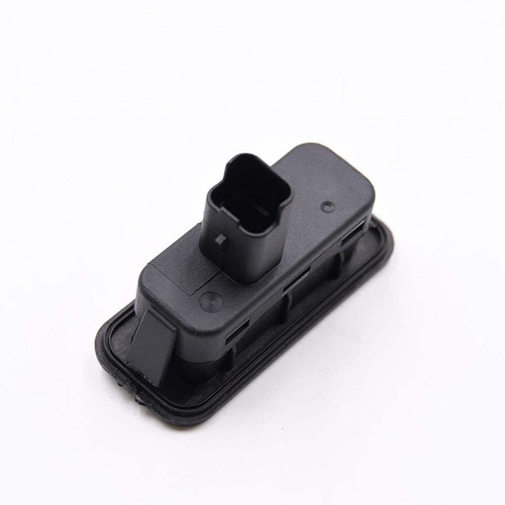 12V 2-Pin Tailgate Switch Renault Clio Megane