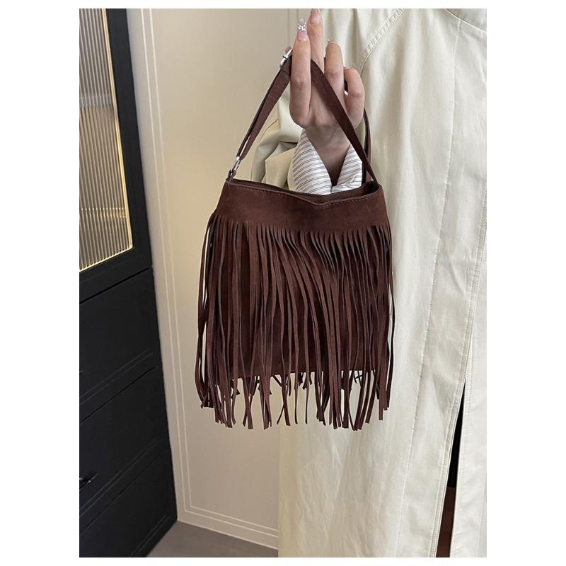 New Fashion Suede Bucket Bag for Women Soft Touch Fringe Crossbody Shoulder Purse Trendy Casual Handbag