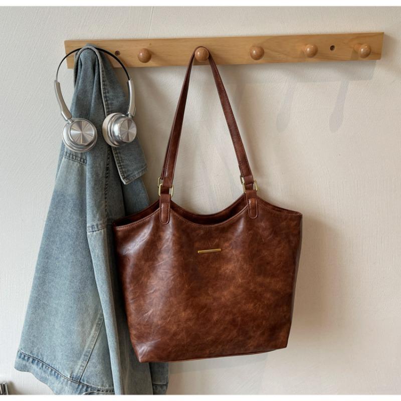 Large-capacity Bag Women's Autumn and Winter Versatile New Simple Shoulder Bag Retro Casual Commuter Tote Bag