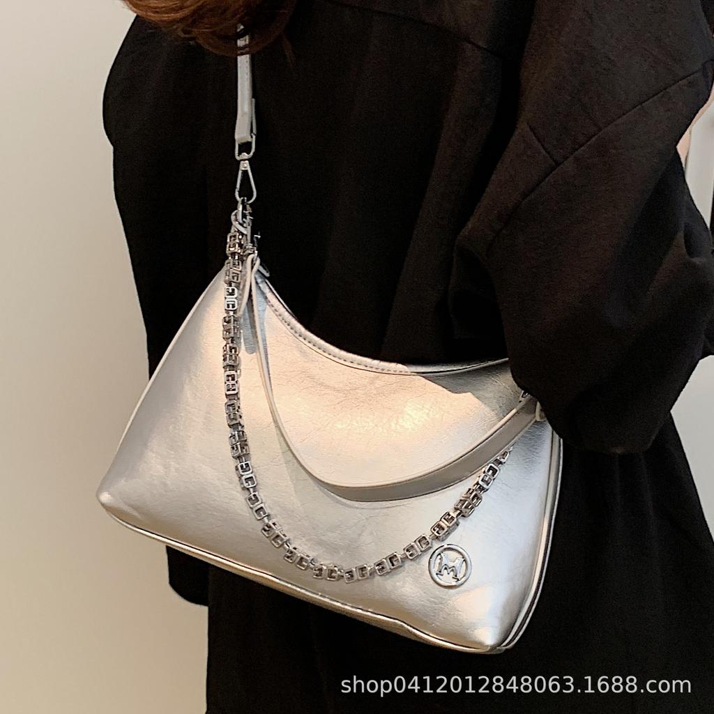 Temperament chain underarm bag women's 2025 new retro simple hand shoulder bag commuter messenger bag tide