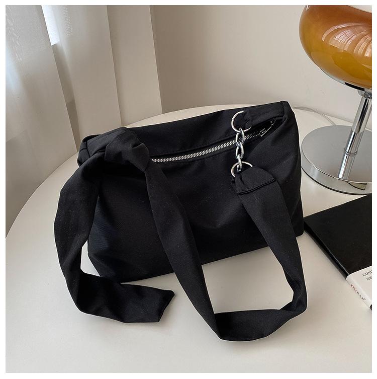 Japanese casual lazy wind messenger bag 2025 new bag Internet celebrity popular fashion simple college shoulder bag