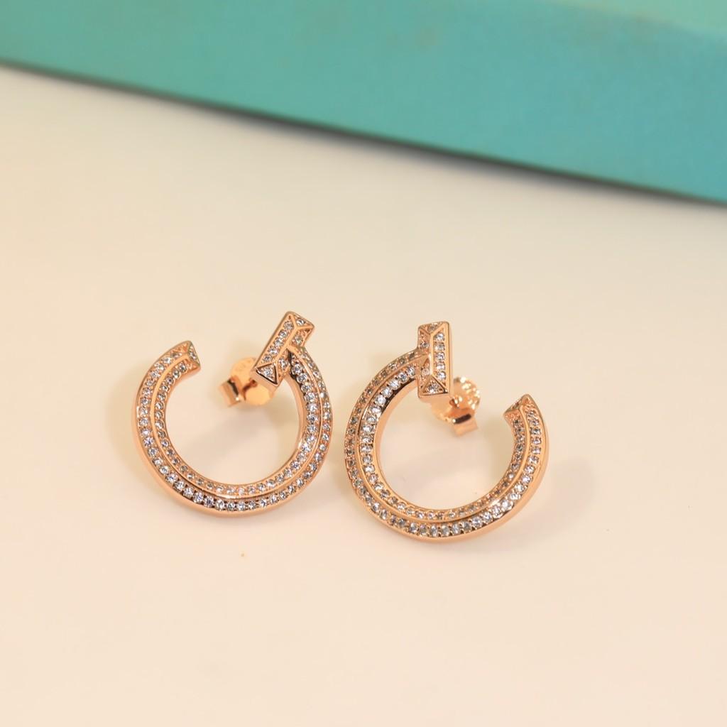 Diamond-studded Nails Earrings Lucky Grass Original Logo Electroplating Daily Wear for Birthday Party Three Color