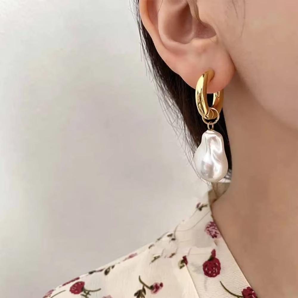 New Arrival Irregularity Baroque Pearl Dangle Earrings for Women Korea Fashion Gold Hoop Earrings Luxury Jewelry Gifts
