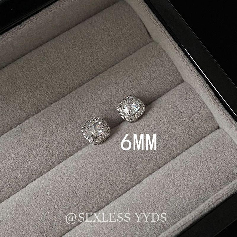 

Yyds! Flash Cube Sugar Zircon Stud Earrings for Women Accessible Luxury Fancy Ear Bone Stud Earrings 2025 New Arrival Best Selling Earrings 6mm square zircon earrings