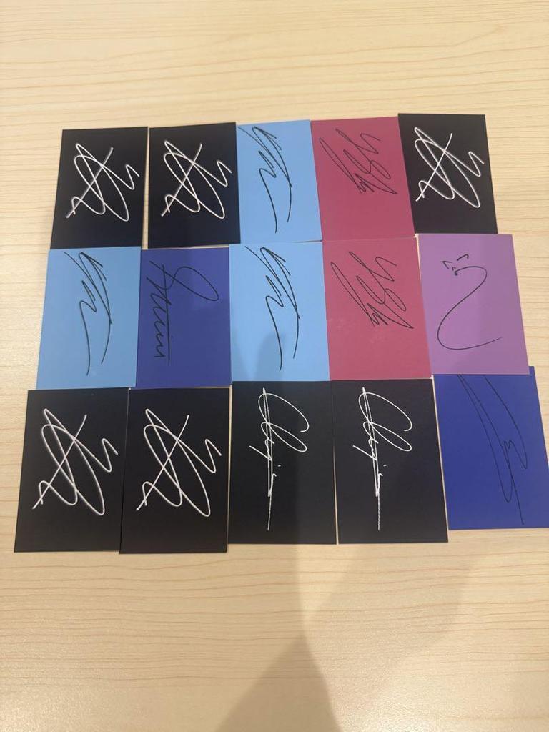 [USED] Stray Kids Photo Cards Set of 20 Purchased in Korea / Signed Print