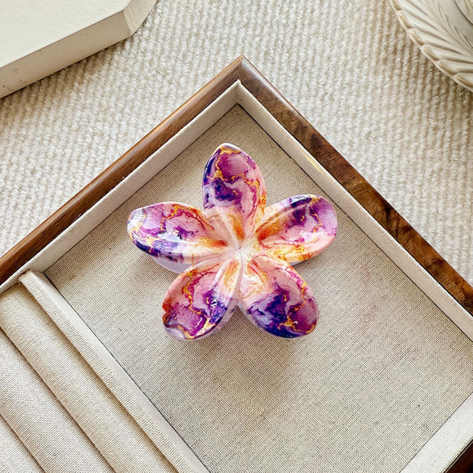 

8cm Hawaii Flower Hair Claws For Women Fashionable Frangipani Shark Gripper Clip Bright Flower Hairpin Girls Hair Accessories 8cm