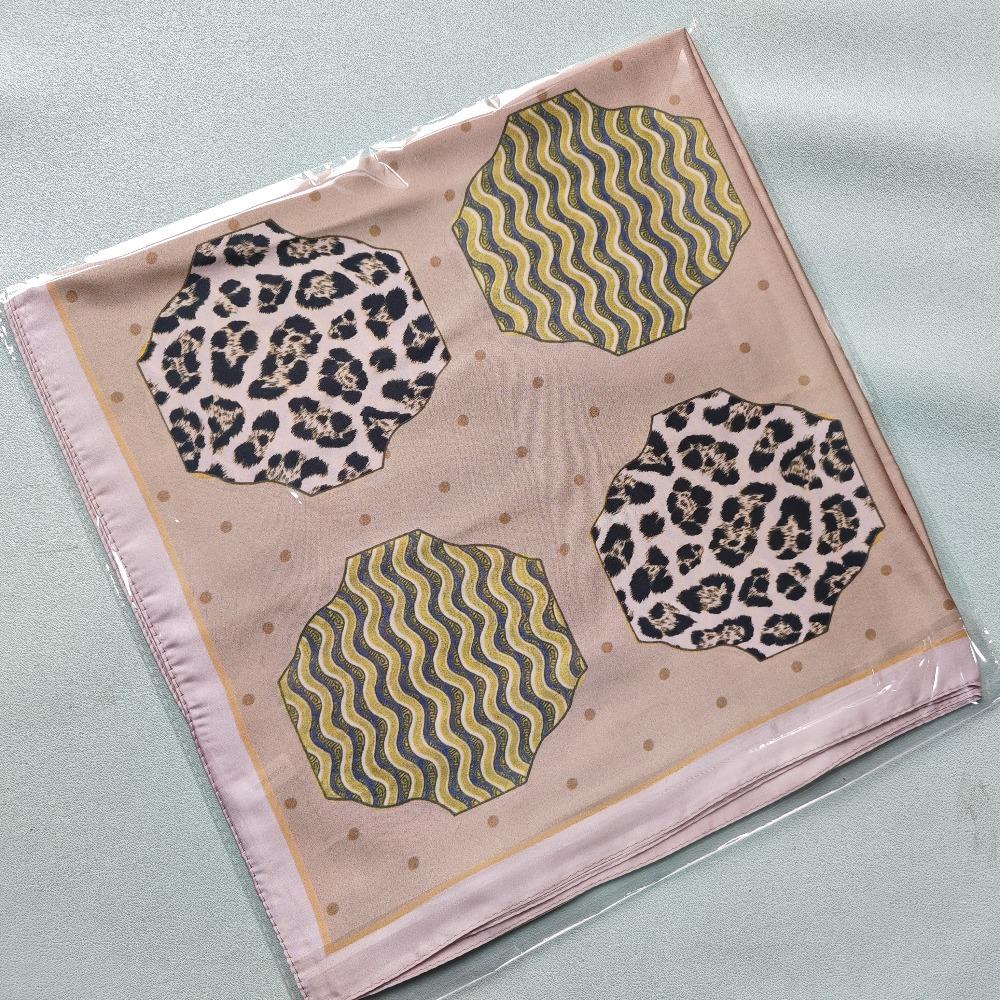 68Cm Striped Leopard Print Scarf Women'S Autumn And Winter Polyester Fiber Scarf Warm Sun Protection Headscarf Neck Shawl