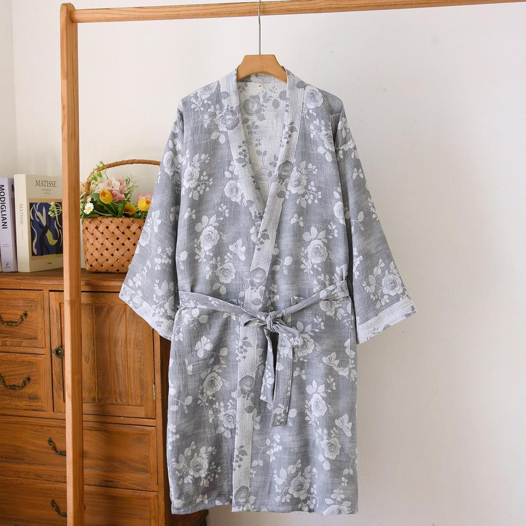 Women's Retro Jacquard Cotton Yukata: Lightweight Spring/Autumn Nightgown and Kimono-Style Pajamas.