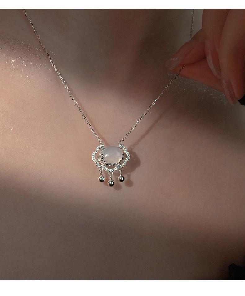 Guochao Ruyi Pendant Necklace: Women's Retro Ethnic Longevity Lock Collarbone Chain - Elegant Artistic Sweater Chain Trendy Design