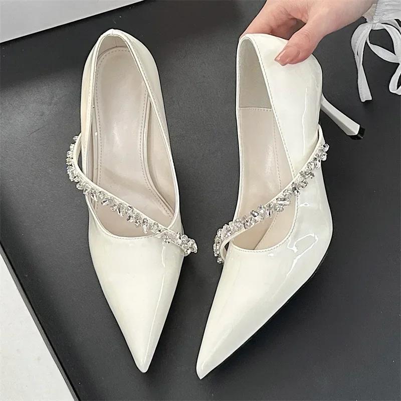 

High Quality Rhinestone Decoration Women Pumps Sexy Pointed Toe Patent Leather Thin High Heels Elegant Party Dress Mules Shoes 35 білий