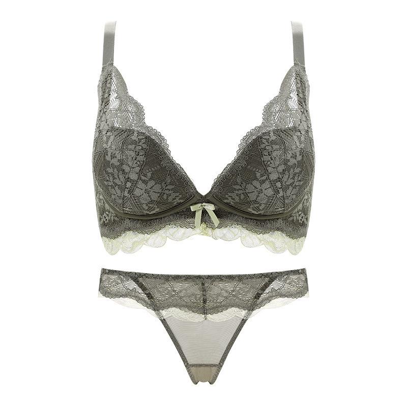 Japanese Style Wire-Free Push-Up Bra: Sexy, Comfortable, Anti-Sag, Adjustable, Seamless, Beautiful Back Design for Small Busts