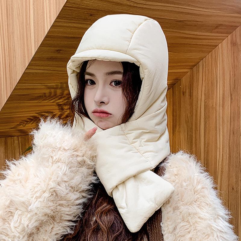 Women's Korean Lei Feng Winter Hat: New Style, Windproof, with Earmuffs and Scarf for Outdoor Skiing and Cycling.
