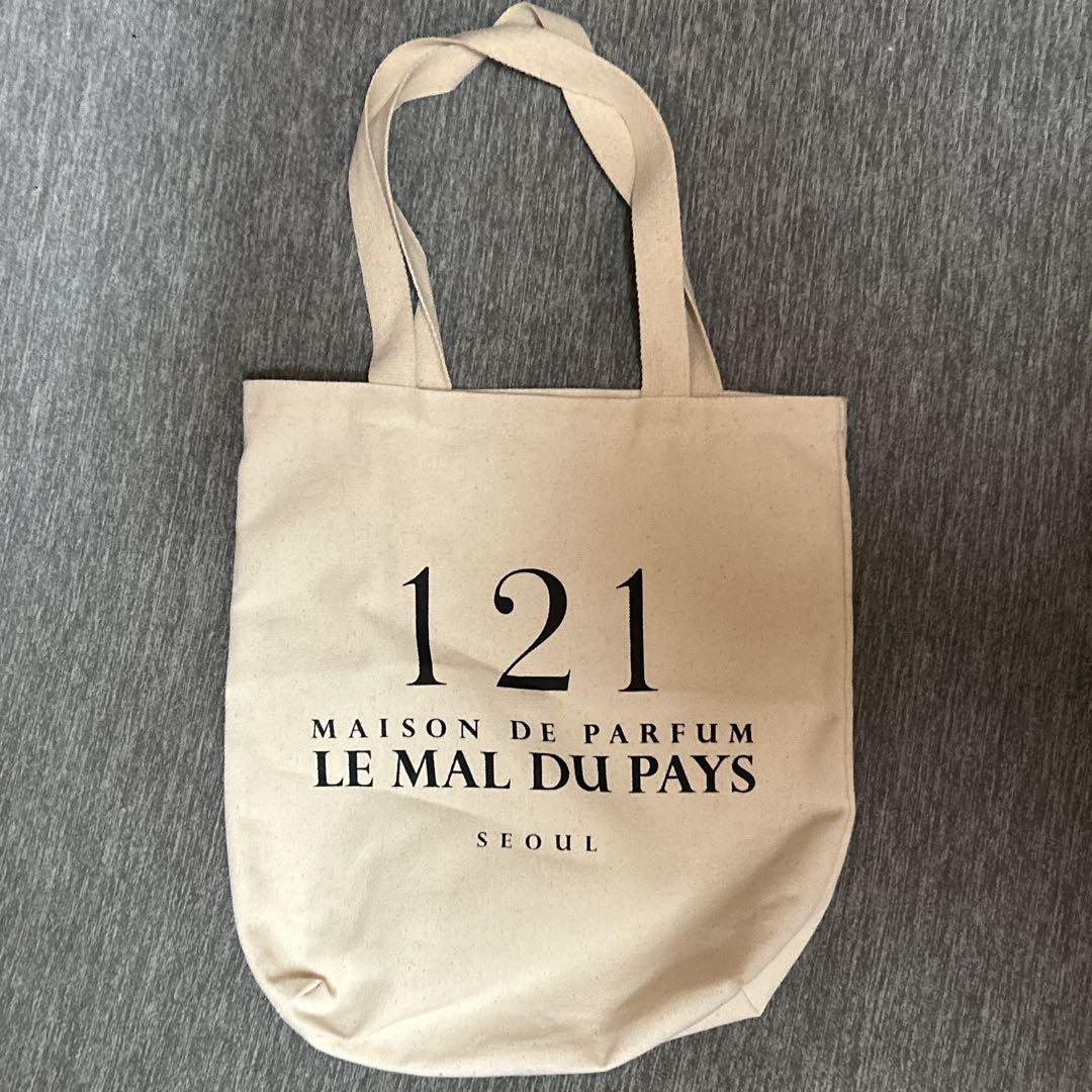 

[USED] ASTRO Moonbin perfume 121 LE MAL DU PAYS tote bag