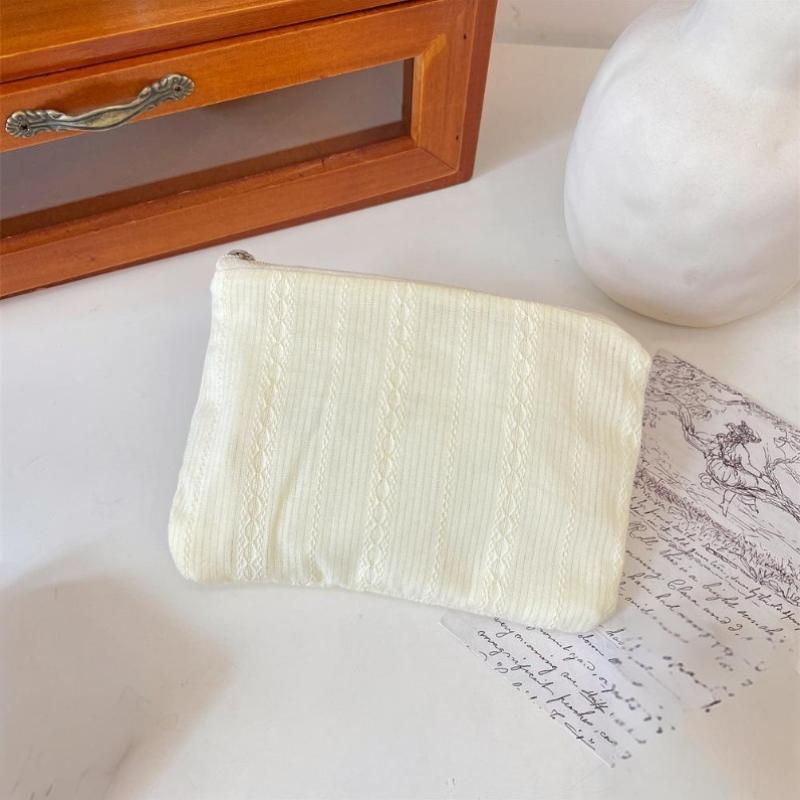 Kawaii Mini Travel Cosmetic Bag Lipstick Earphone Data Cable Storage Bag Purse Women Portable Makeup Handbags Wallet Pouch Bags