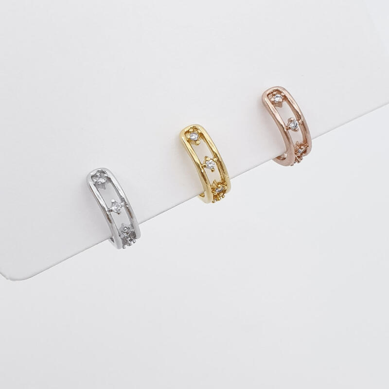

Mini Cubic Double Ring Ear Cuff (1 pc) gold