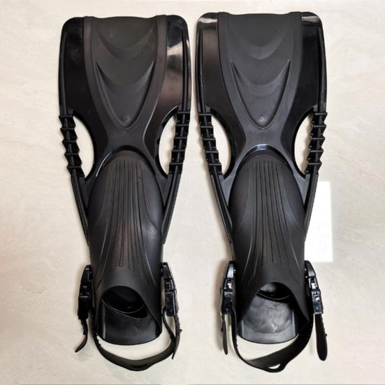 1 para płetw do pływania dla dorosłych mężczyzn i kobiet do nurkowania z rurką płetwy do pływania regulowane klamry otwarta pięta rozmiar podróżny elastyczne krótkie płetwy do pływania