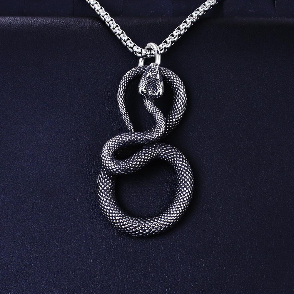 European Viking Titanium Steel Rune Necklace with Stainless Steel Spearhead and Compass Pendant