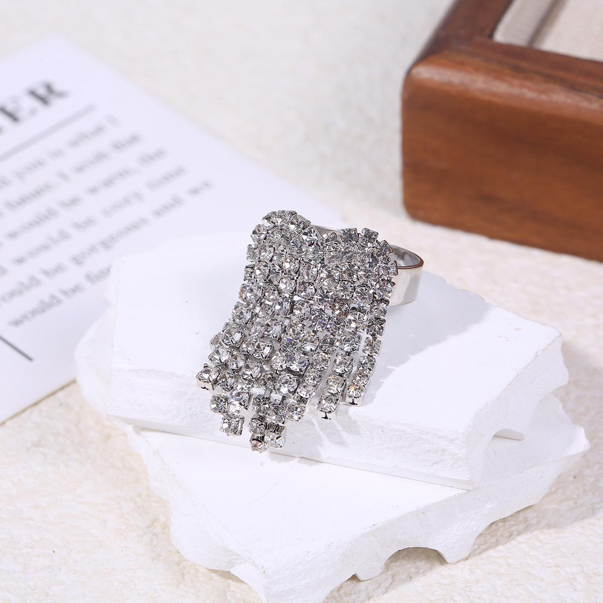 

Stainless Steel Zirconia Gem Ring: Adjustable, European and American Style, Holiday Design