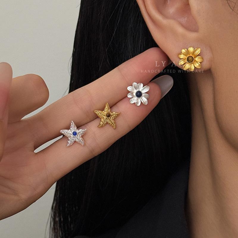 Fashion Starfish Daisy Stud Earrings Texture Carved Inlaid Stone Daily Vacation Fresh Niche Versatile Casual Earrings Women