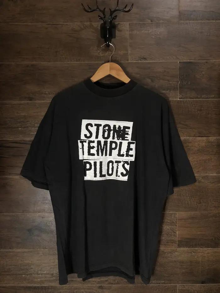 

Vintage 93 Stone Temple Pilots Tater Hole Tour Europe Shirt Unisex T-Shirt L