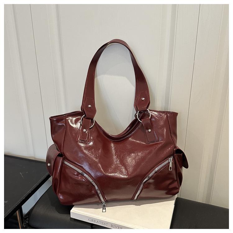2026 Women's Large Capacity Crossbody Motorcycle Shoulder Bag - Korean Style Niche Handheld Tote.