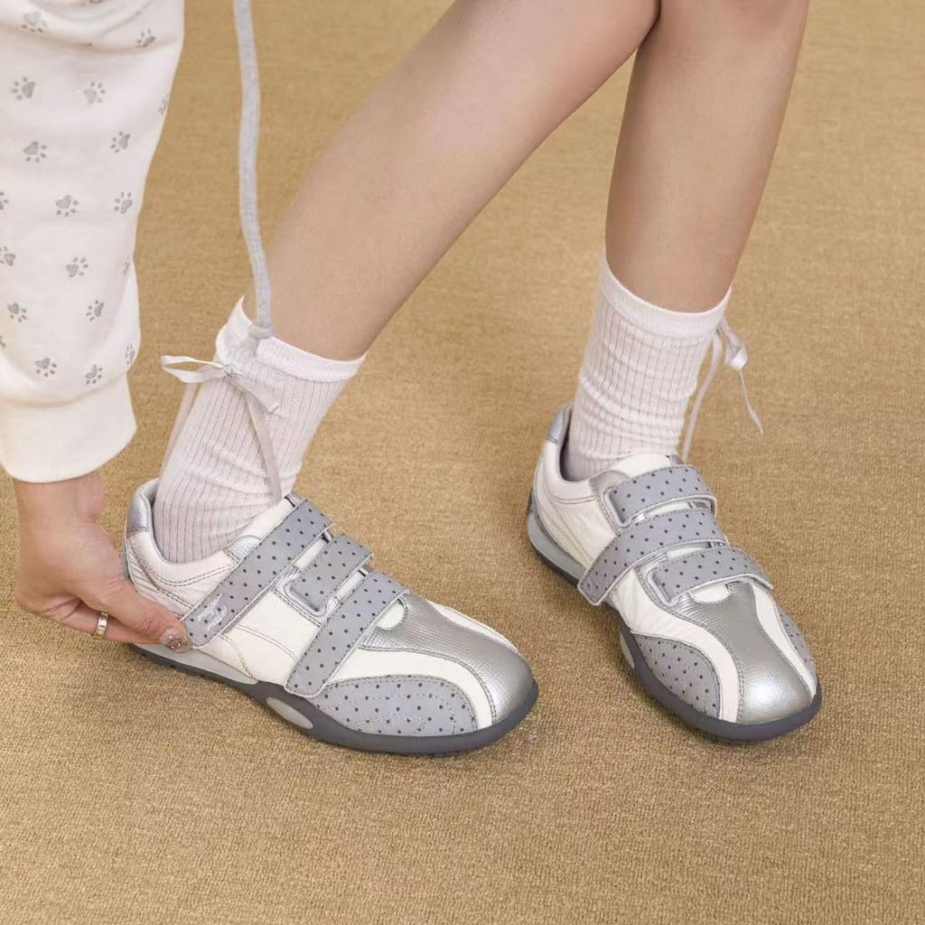 Velcro Hollow Mary Jane Shoes Women's Ballet Retro Versatile Flat Bottom Round Head Lazy Casual