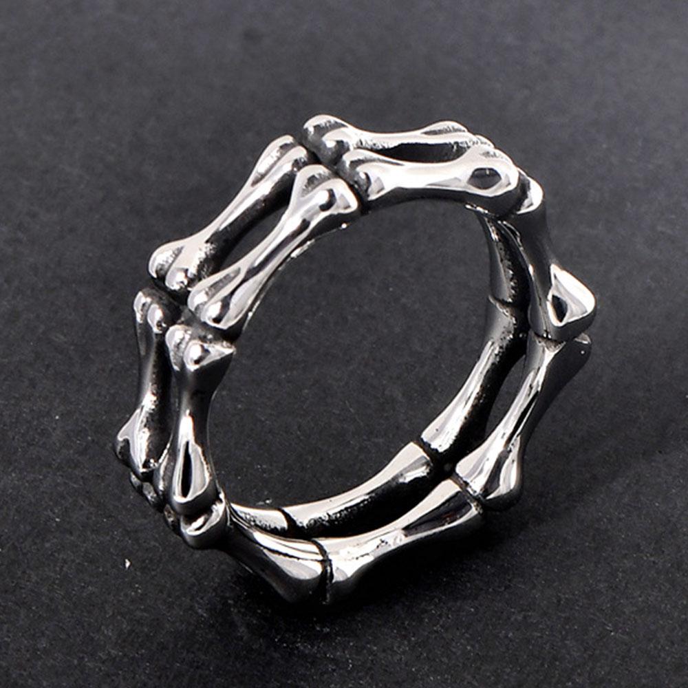 Stainless Steel Cast Vintage Skull Knuckle Ring Wholesale European and American Men s Titanium Steel Ring Jewelry 7 серебряный