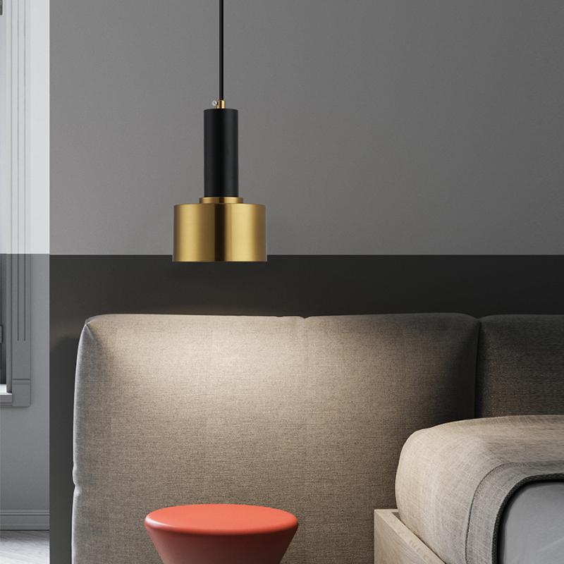 Nordic Minimalist Golden Pendant Lamp Restaurant Bar Creative Living Room Bedroom Bedside Light Led Personality Small Chandelier