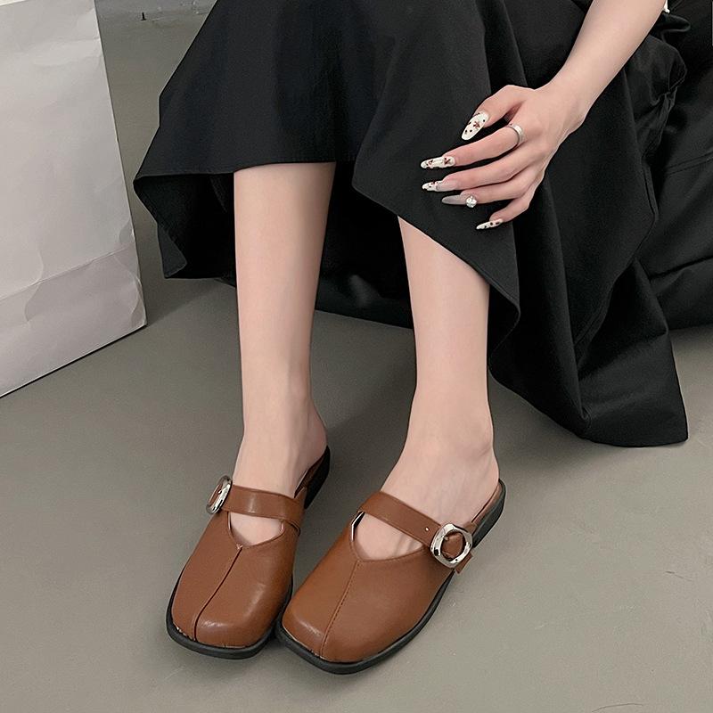 

2024 square head Korean version belt buckle empty single shoes sandals spring new lazy slippers fashion bag head half slippers 35 темно-коричневого