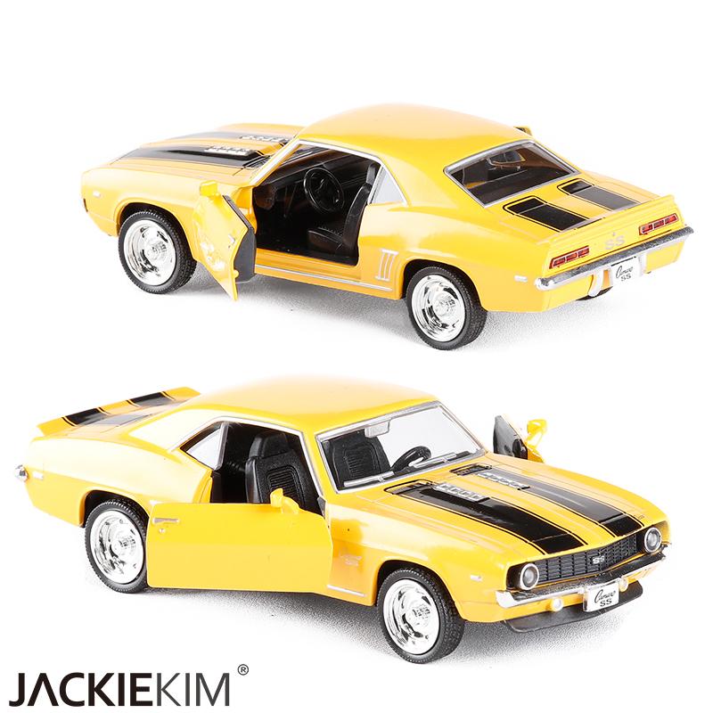 1/36 Scale Chevrolet Camaro SS 1969 Diecast Car Model Toy, Pull Back Toy Vehicle with Sound and Light for Kids Toddler Boys Girls Gift Collection