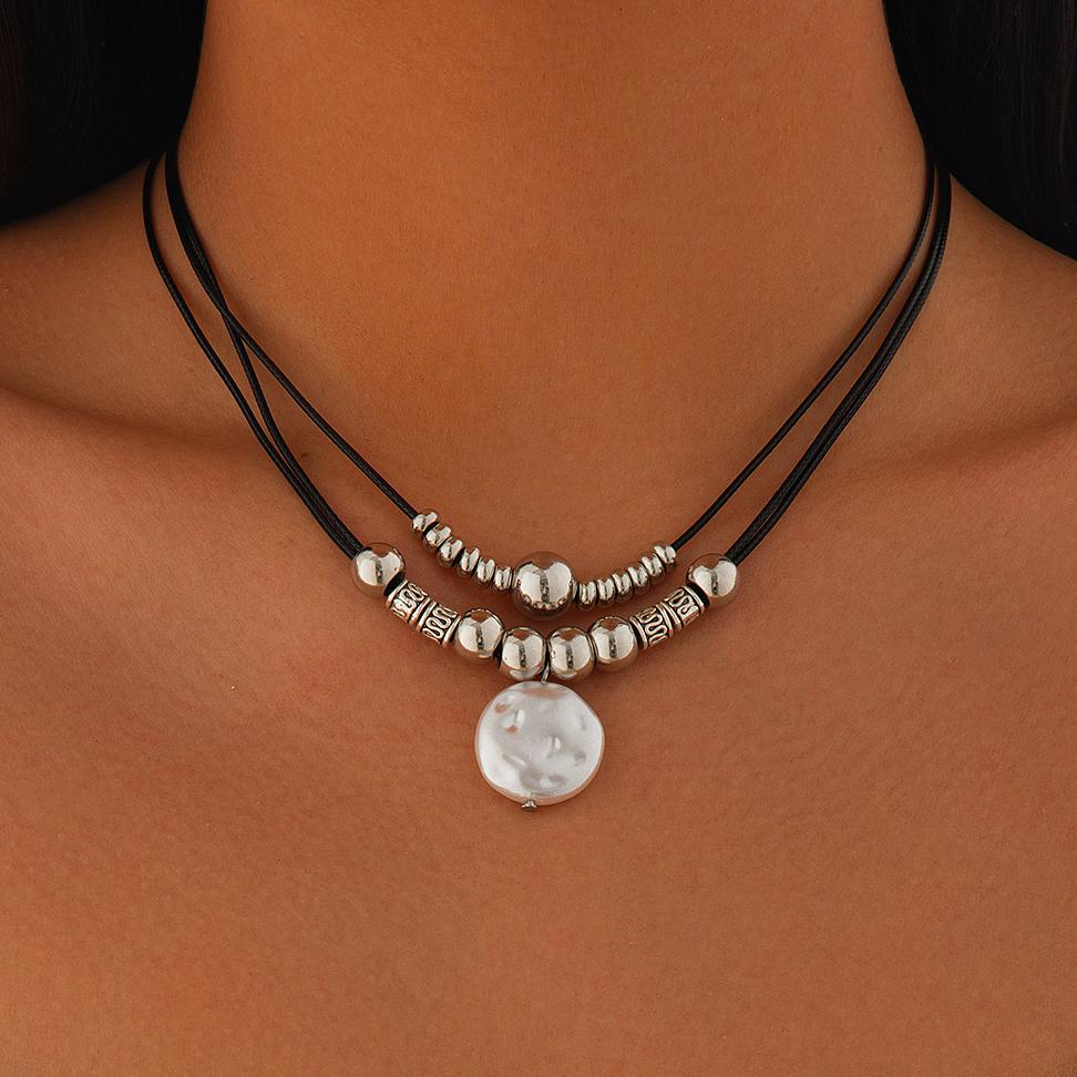 Fashion Niche Simple Bead Necklace, Ladies' Temperament Pendant Necklace, Versatile Daily Commuting Accessory