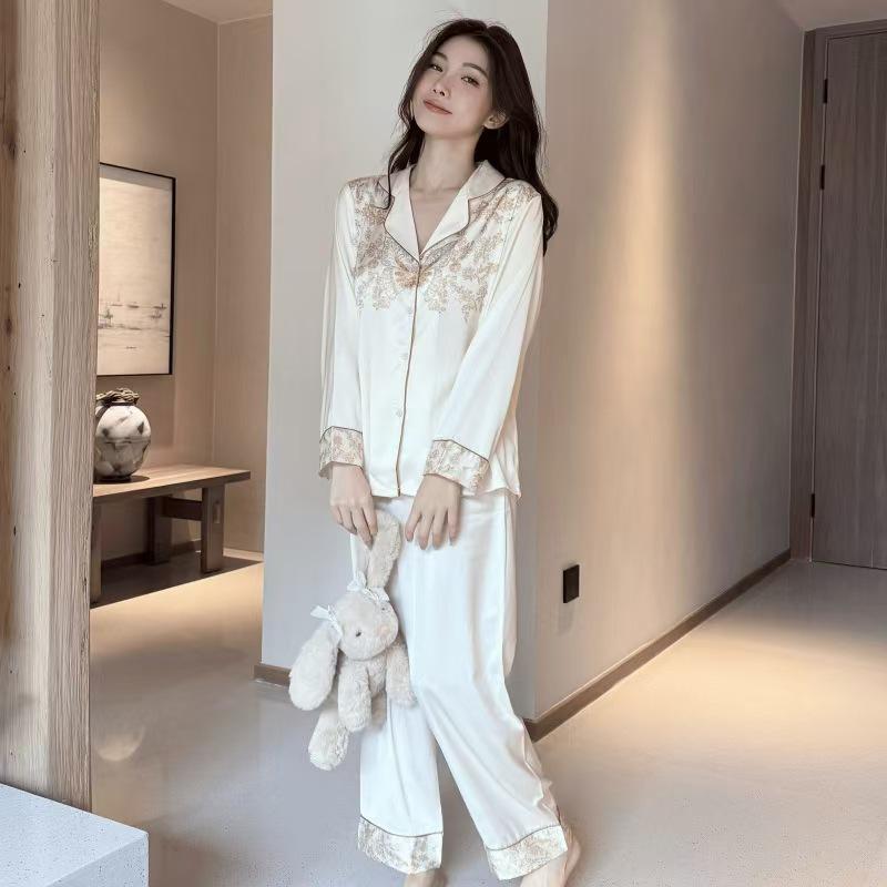 Damen-Eis-Seiden-Pyjama-Set - Modischer chinesischer Stil mit Schmetterlingsdesign, Leichter Luxus Langarm-Oberteil & Hose für zu Hause.