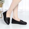 Casual and comfortable flat-soled large-size shoes, new leather shoes in autumn, soft leather non-slip medium and old leather shoes