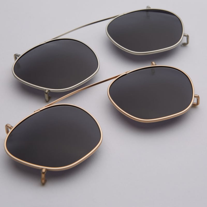 

semicolon eyewear Hash Clip on Gold