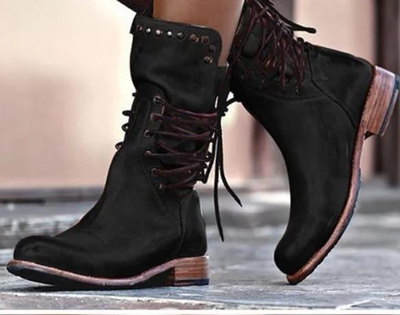 Jesienne i zimowe nowe sznurowane nity niski obcas gruby obcas średniej wielkości rurki krótkie duże damskie lokomotywy rycerze damskie