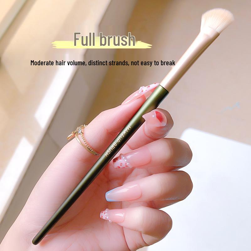 

JONBOS Кисть для контуринга и хайлайтера в форме косы