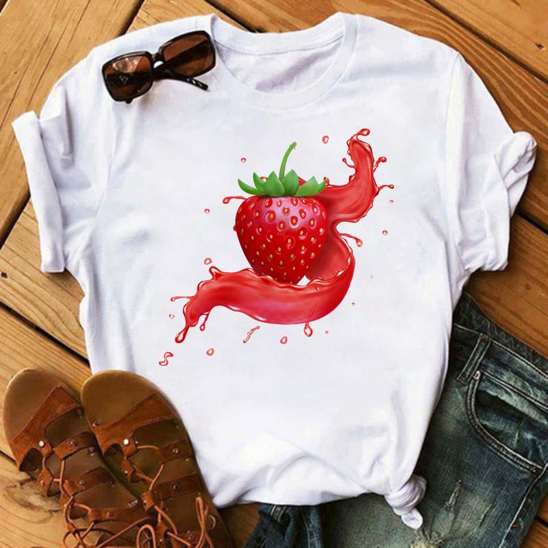 Maycaur Nové Kawaii Dámské Topy s Potiskem Ovoce Jahody Ležérní Dámské Krátkorukávové Streetwear Černé Trička Oversized s Kulatým Výstřihem