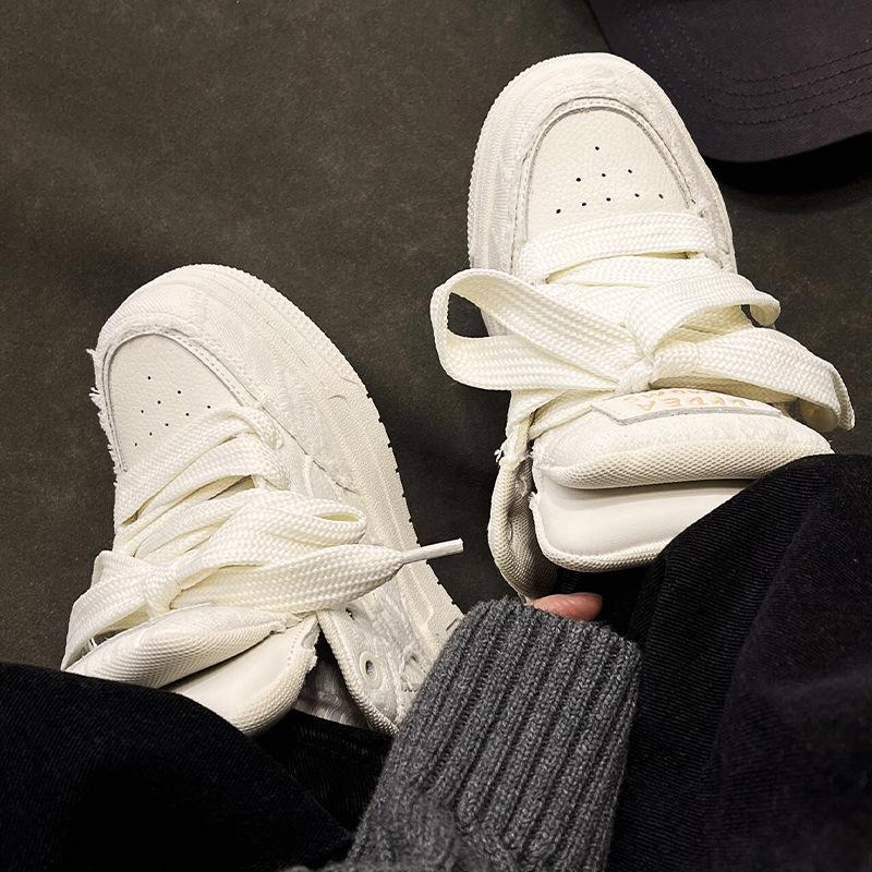 2025 Spring/Summer Trendy Unisex Sneakers - White 'Bread' Style for Men and Women