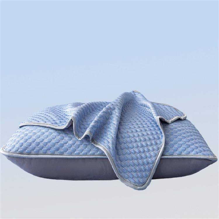 2 Pack Cooling Pillow Covers Ice Silk Fabric Washable Pillowcase 48x74cm Soft Breathable Design with Envelope Closure