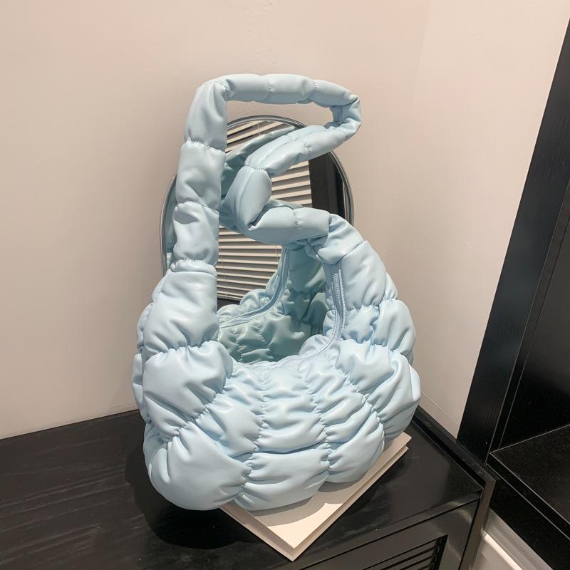 

Underarm pleated cloud bag women s summer new fashion versatile single shoulder dumpling bag casual women s bag синій