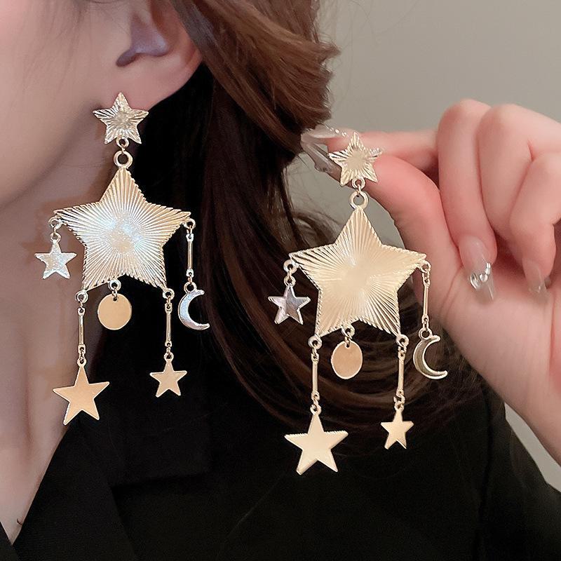 Náušnice se střapcem z dutých květů s postříbřenou jehlou a pozlacením - Evropský a americký niche design