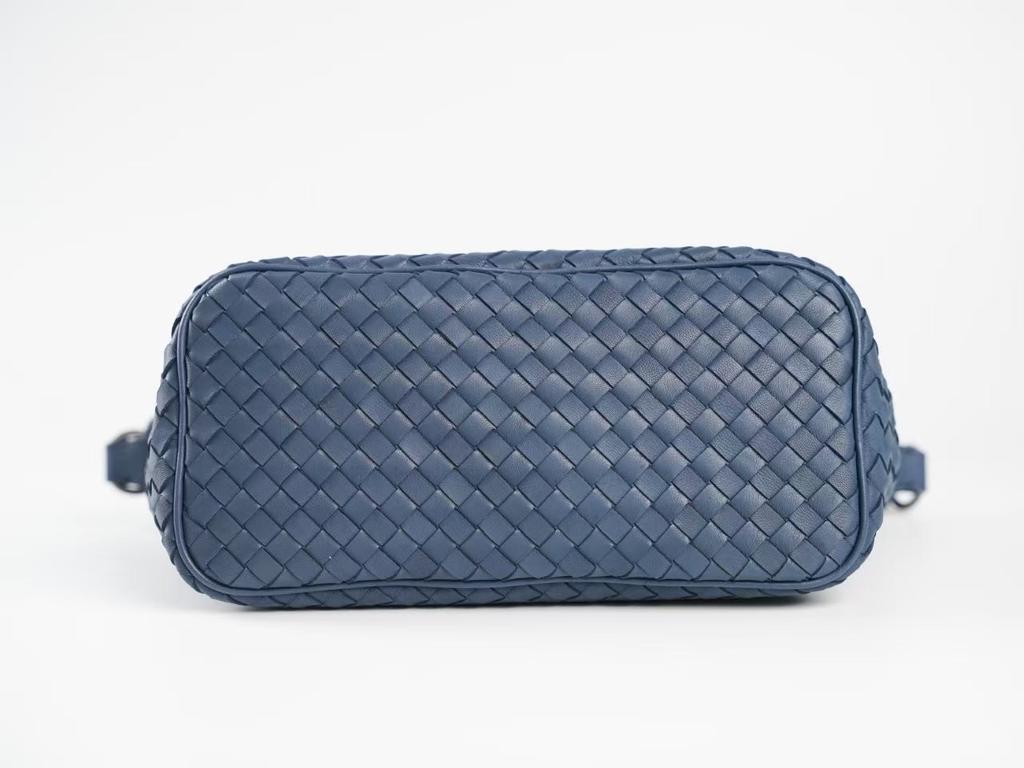 2025 New Sheepskin Woven Lunch Box Bag One Shoulder Underarm Dumpling Bag One Shoulder Crossbody Handbag Minimalist Hobo Bag