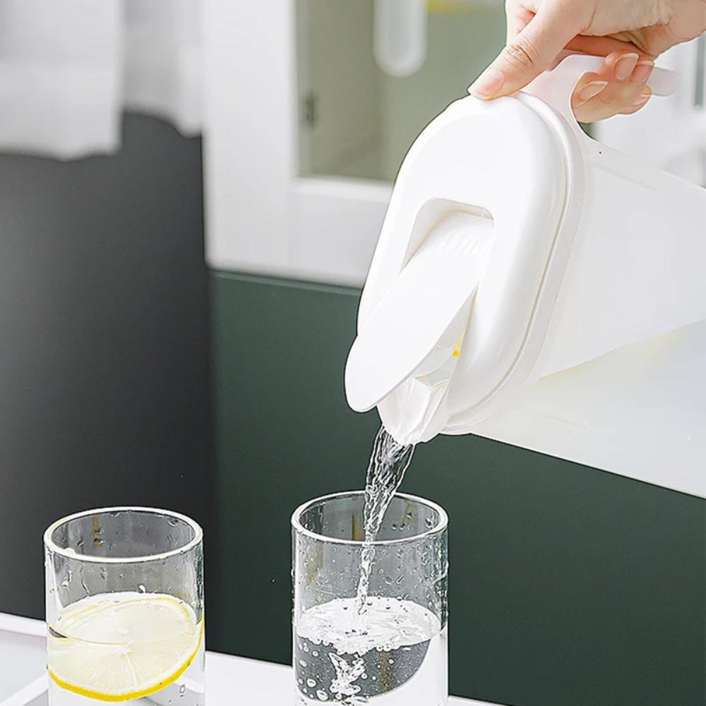 Plastic Cold Kettle 1800/2400ml Water Jug Teapot Pitcher Refrigerator